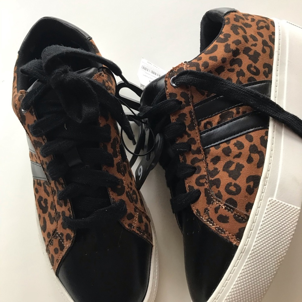 Time and tru leopard suede women’s girls Sneakers